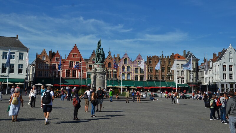 
Rynek Główny w Brugii. Belgia. 
Bruges main square. Belgium.