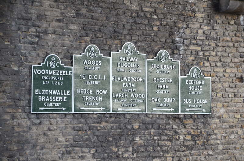 Cmentarz wojenny Ramparts w Ieper. Belgia.