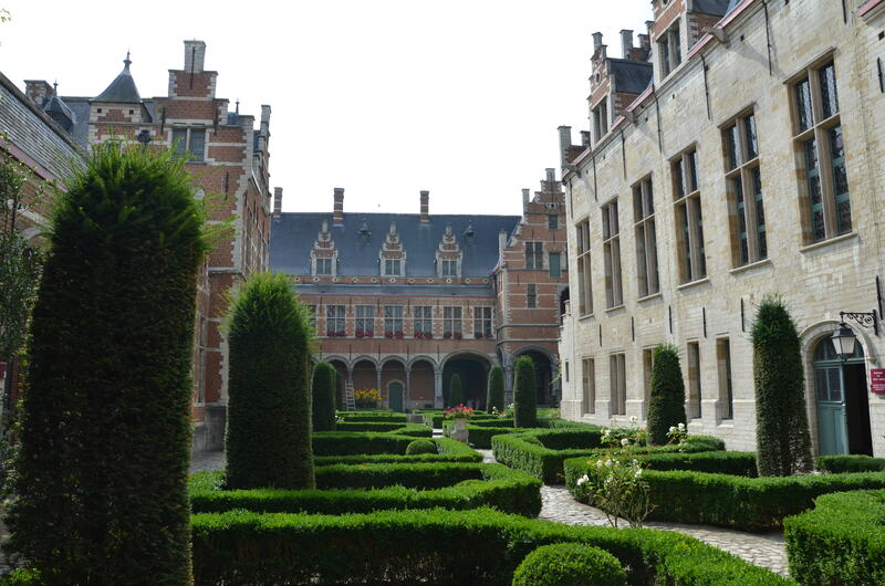 Pałac Małgorzaty Austriackiej w Mechelen. Belgia.